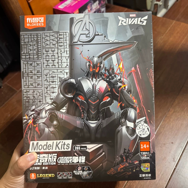 Model Kit Ultron - Blokees Neue Ultron Legend Edition Baustein-Sammlerfigur