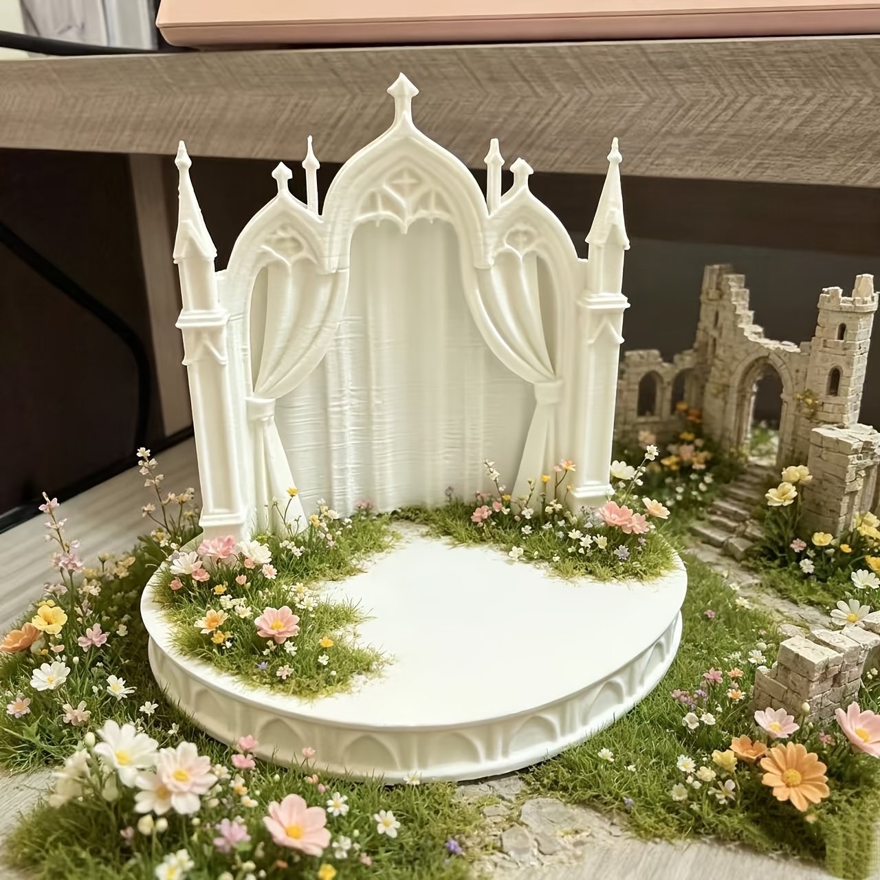 Gotische Schloss-Diorama-Platt – Model Kit In Era Bewertung und Preis