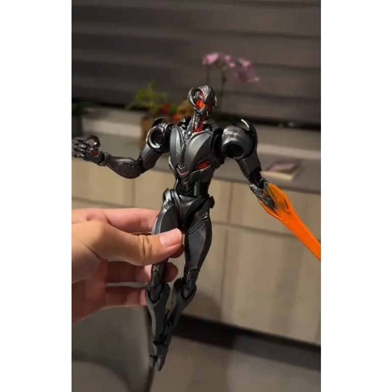 Auf Lager Neue Blokees Ultron  – Model Kit Ultron Bewertung und Preis